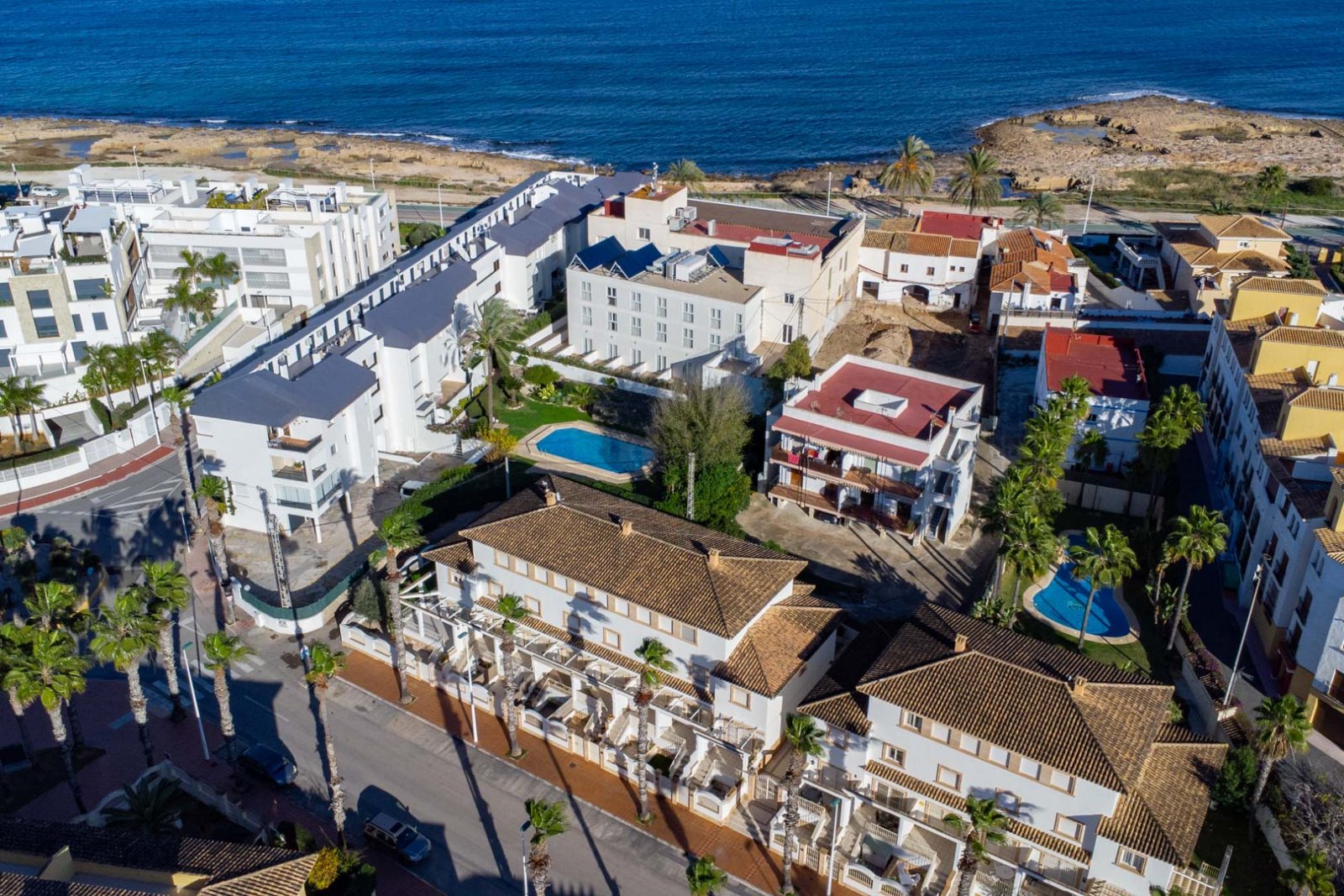 C4XY4604JAV Reihenhaus, 100 m vom Meer entfernt, zu verkaufen in Jávea