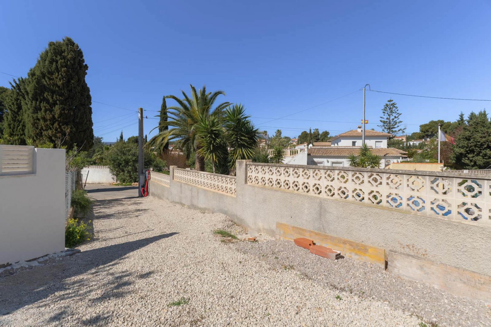 8329CAL Moderne, noch nicht fertiggestellte Villa in Calpe zu verkaufen.