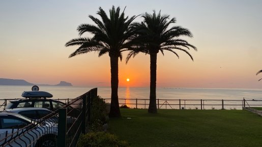7030ALF Neue architektonische Villa im Kolonialstil zu verkaufen in Alfaz del Pi Alicante