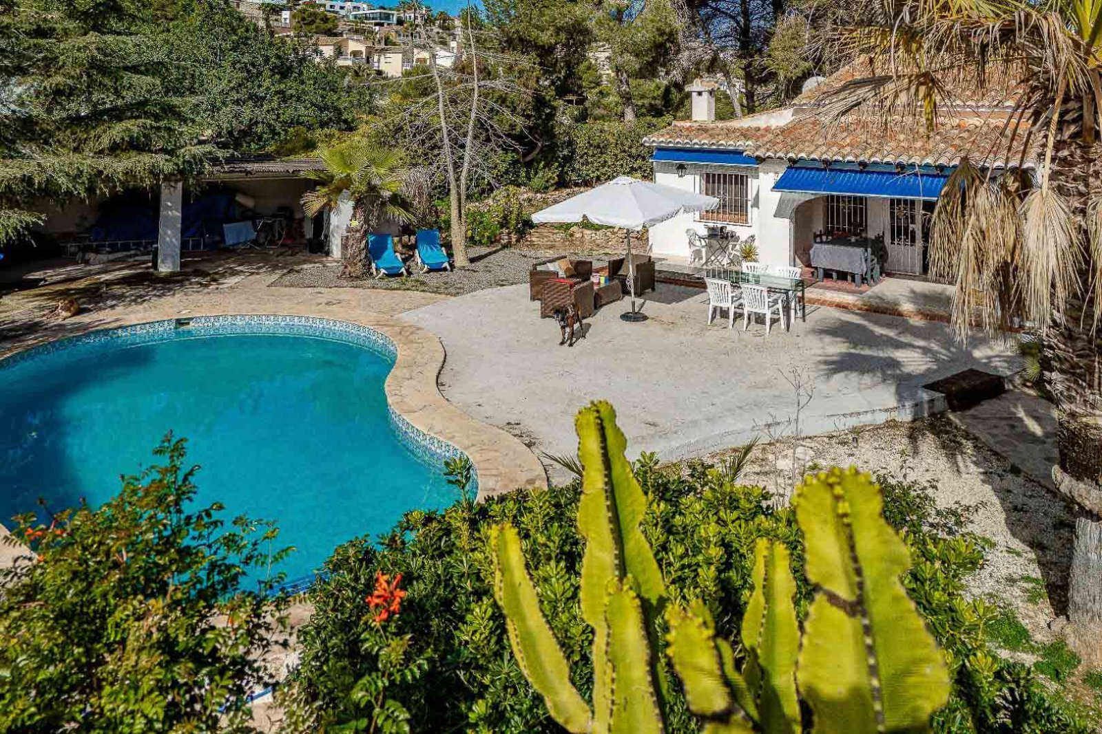 8272MOR Traditionelle Villa zum Verkauf in Moraira 