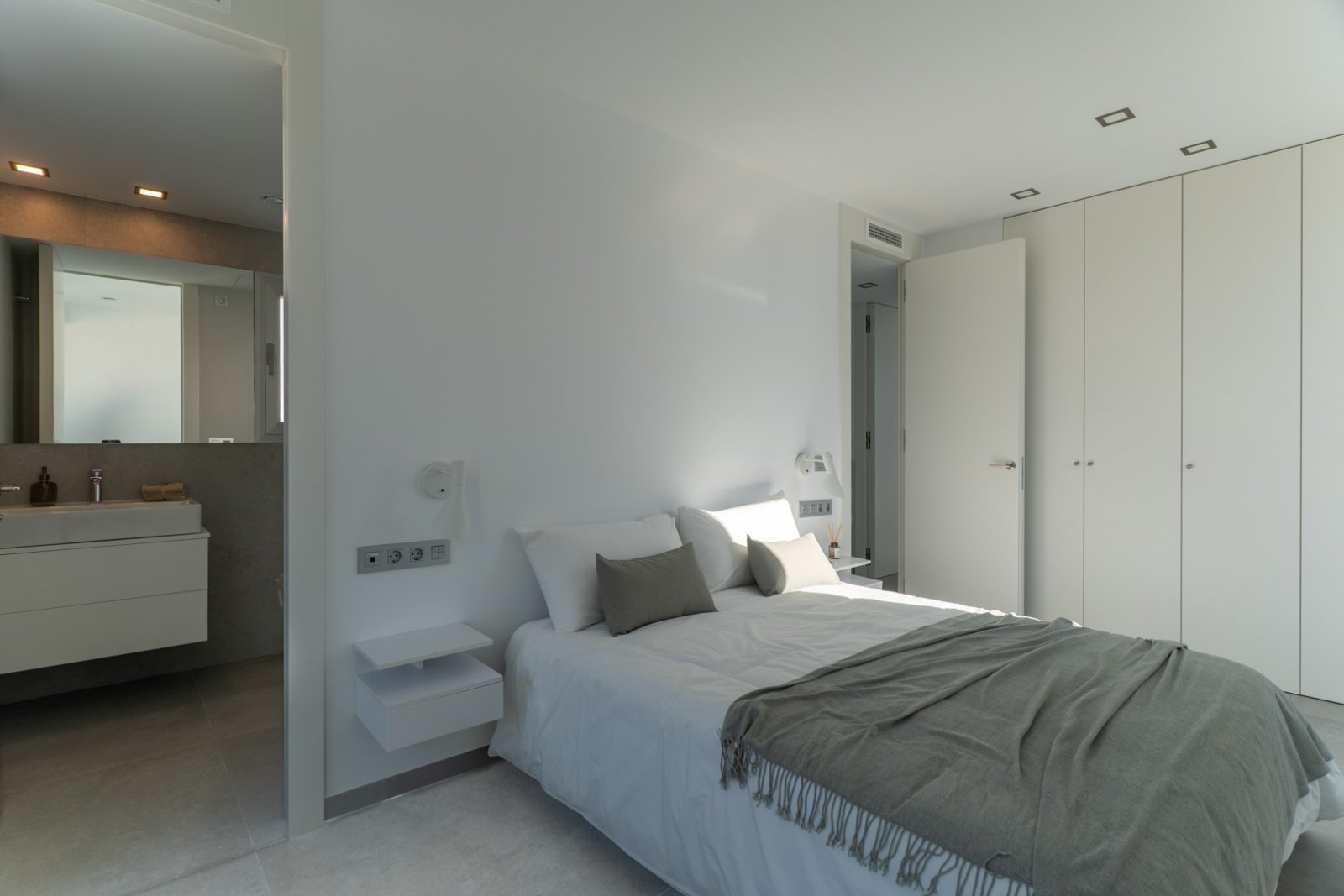 8317FIN Moderne Villa zum Verkauf in Finestrat.