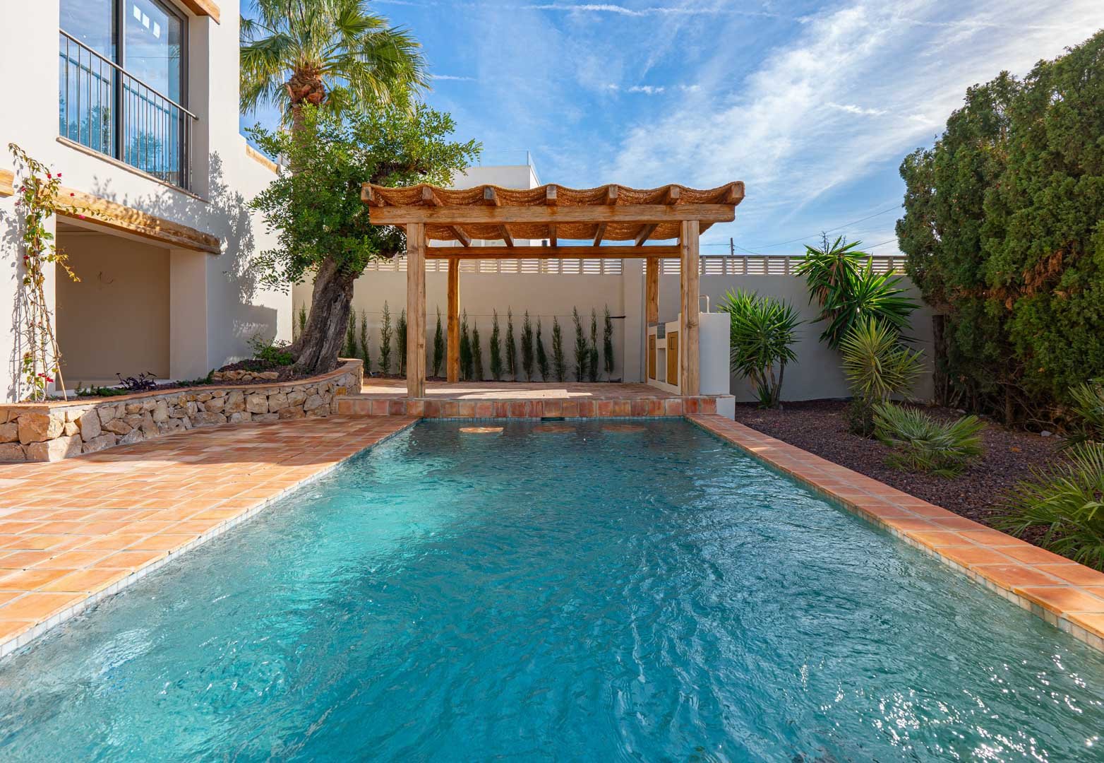 4617BEN Renovierte mediterrane Villa mit Meerblick zum Verkauf in La Fustera, Benissa