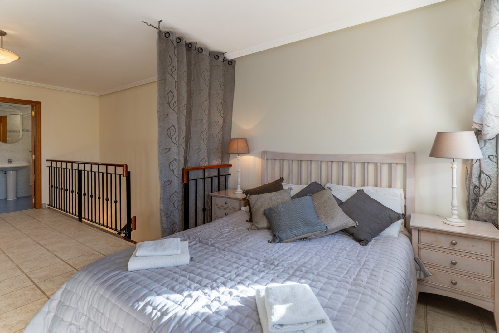 C4XY4604JAV Reihenhaus, 100 m vom Meer entfernt, zu verkaufen in Jávea