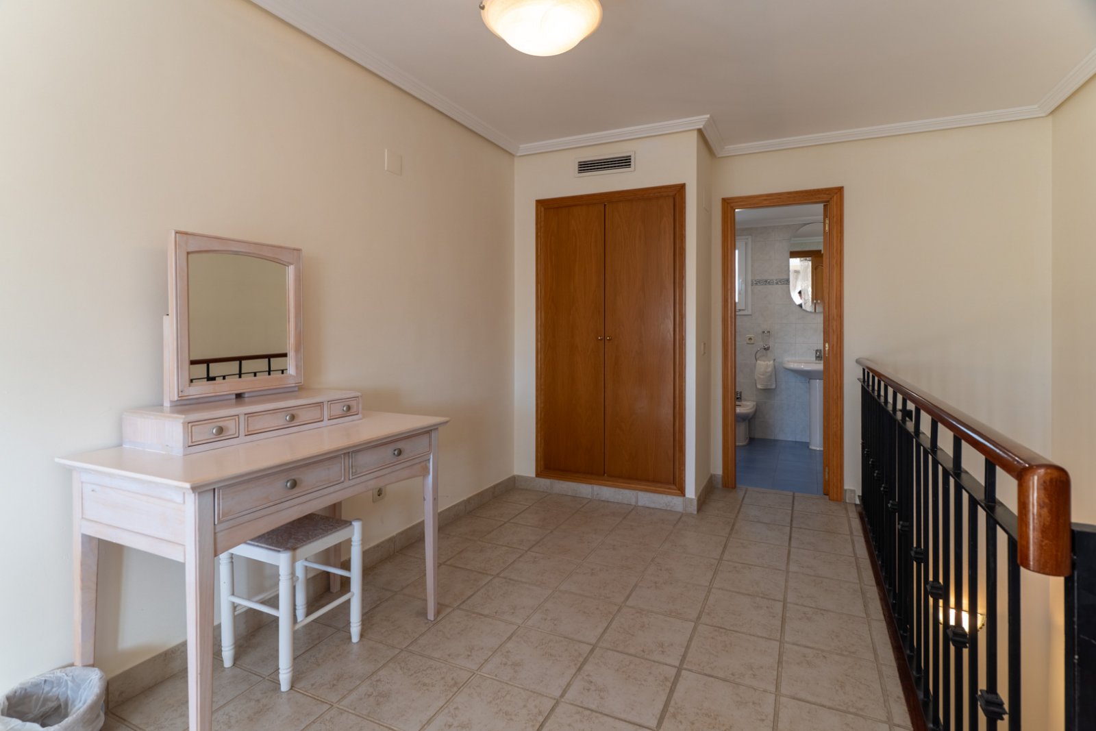 C4XY4604JAV Reihenhaus, 100 m vom Meer entfernt, zu verkaufen in Jávea