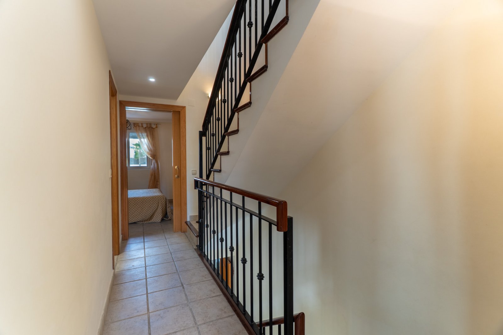 C4XY4604JAV Reihenhaus, 100 m vom Meer entfernt, zu verkaufen in Jávea