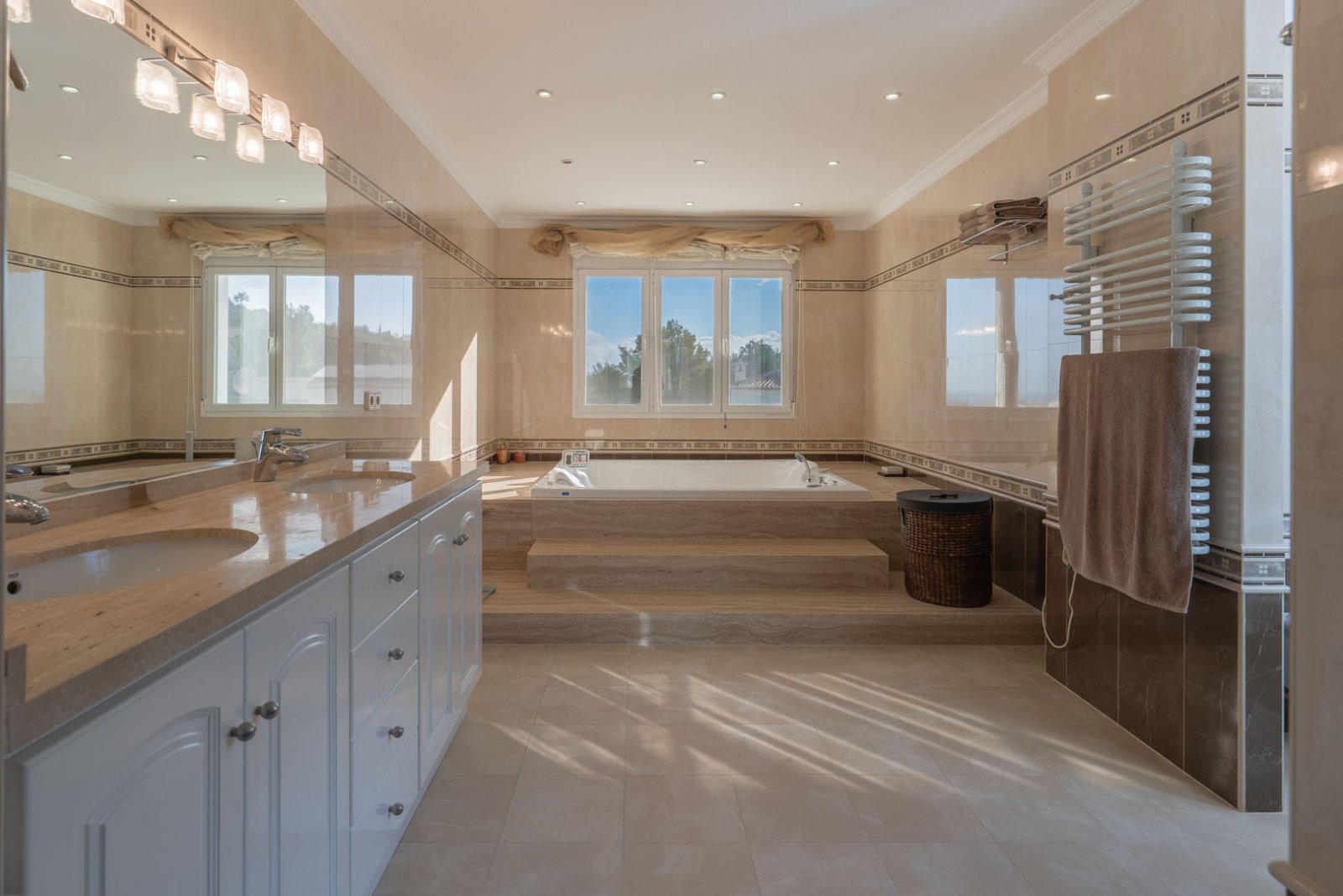 C3XY4622JAV Majestätische Villa mit Meerblick zum Verkauf in Piver, Jávea