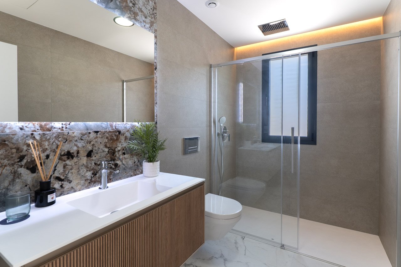 8327DEN Moderne Villa zum Verkauf in Denia.