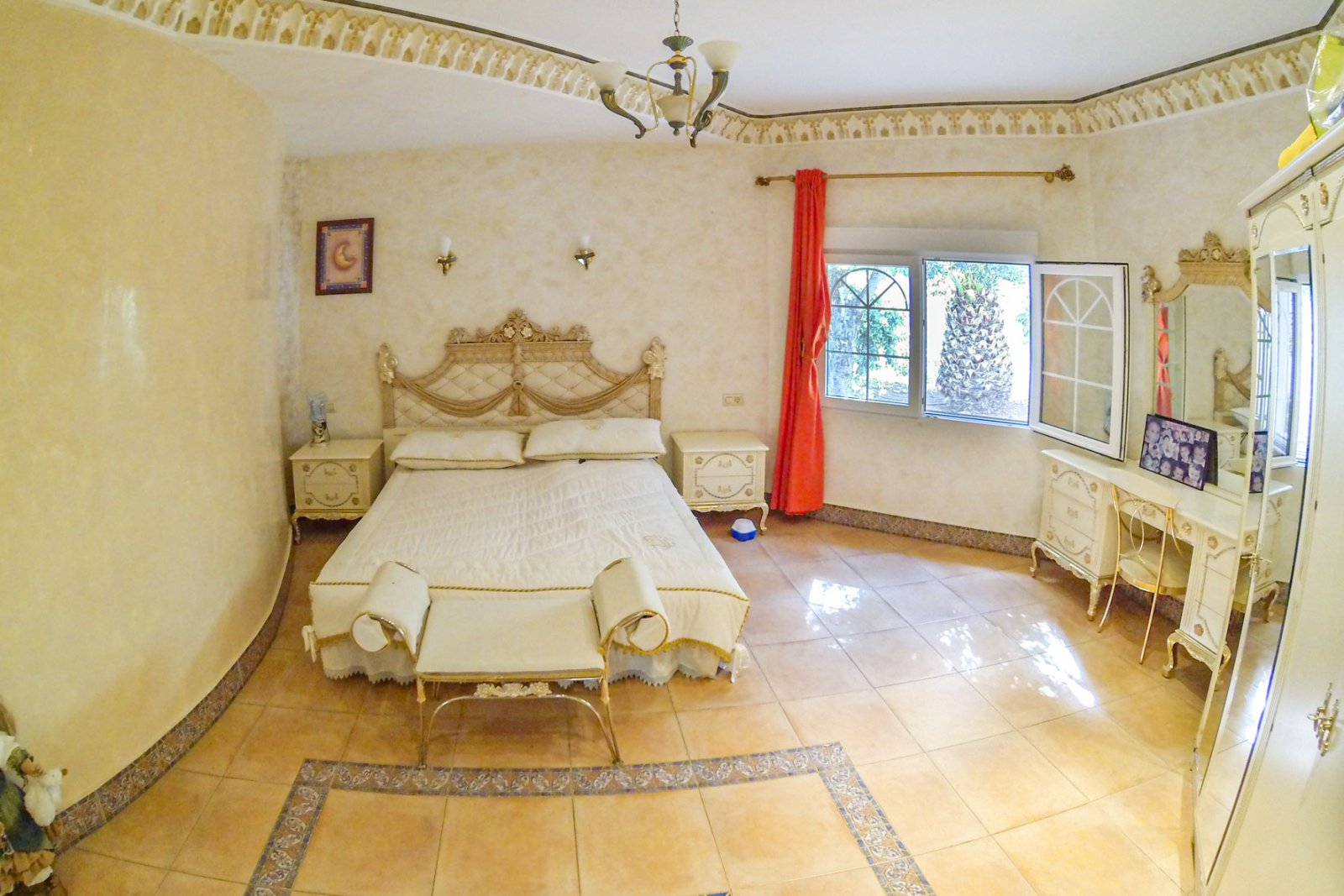 8034DEN Villa mit teilweisem Meerblick zum Verkauf in El Montgó, Denia.