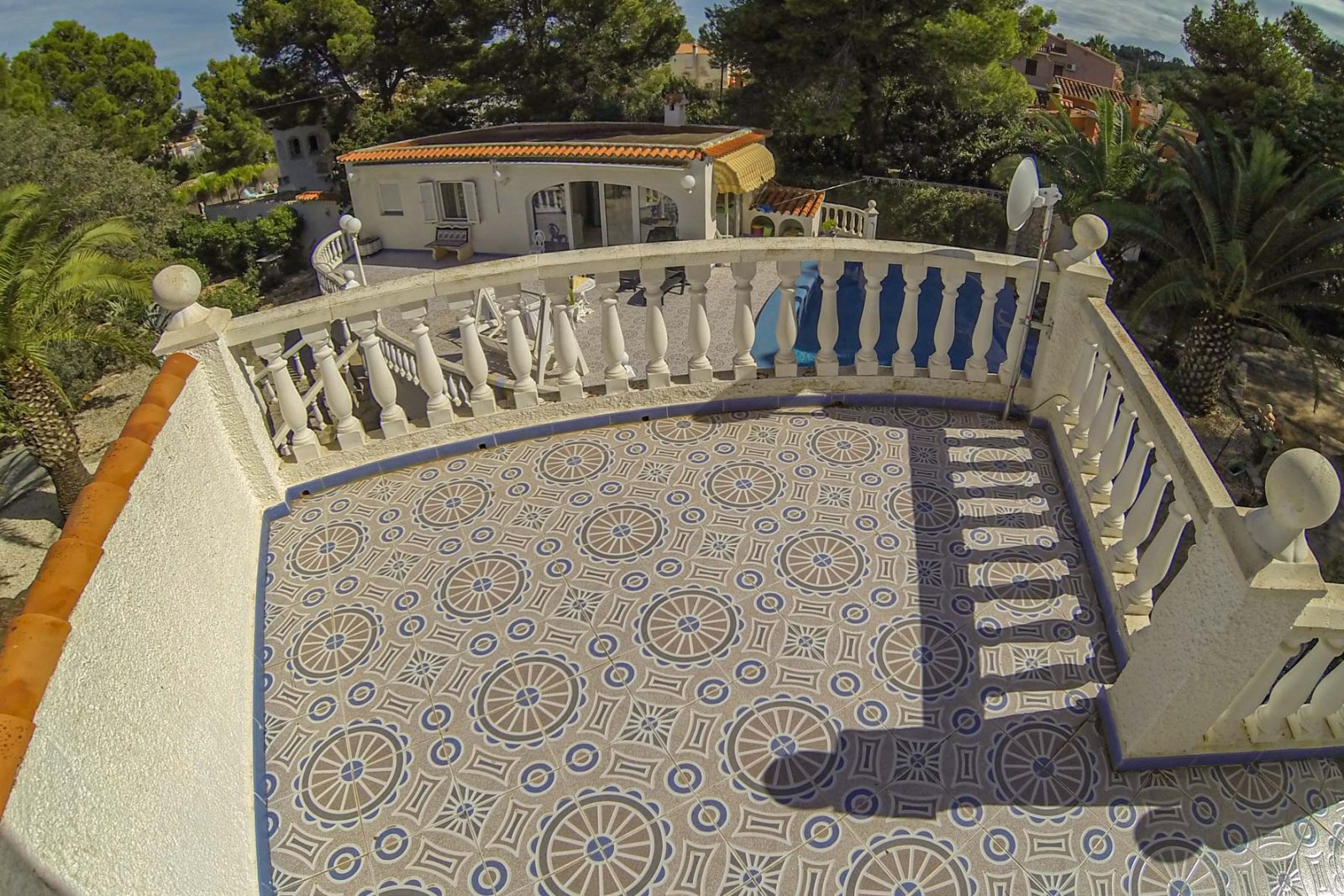 8034DEN Villa mit teilweisem Meerblick zum Verkauf in El Montgó, Denia.