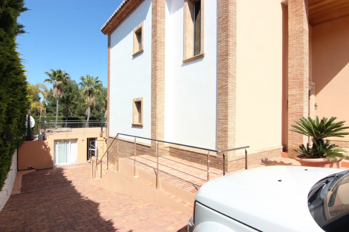 3386JAV Villa zu verkaufen in Javea
