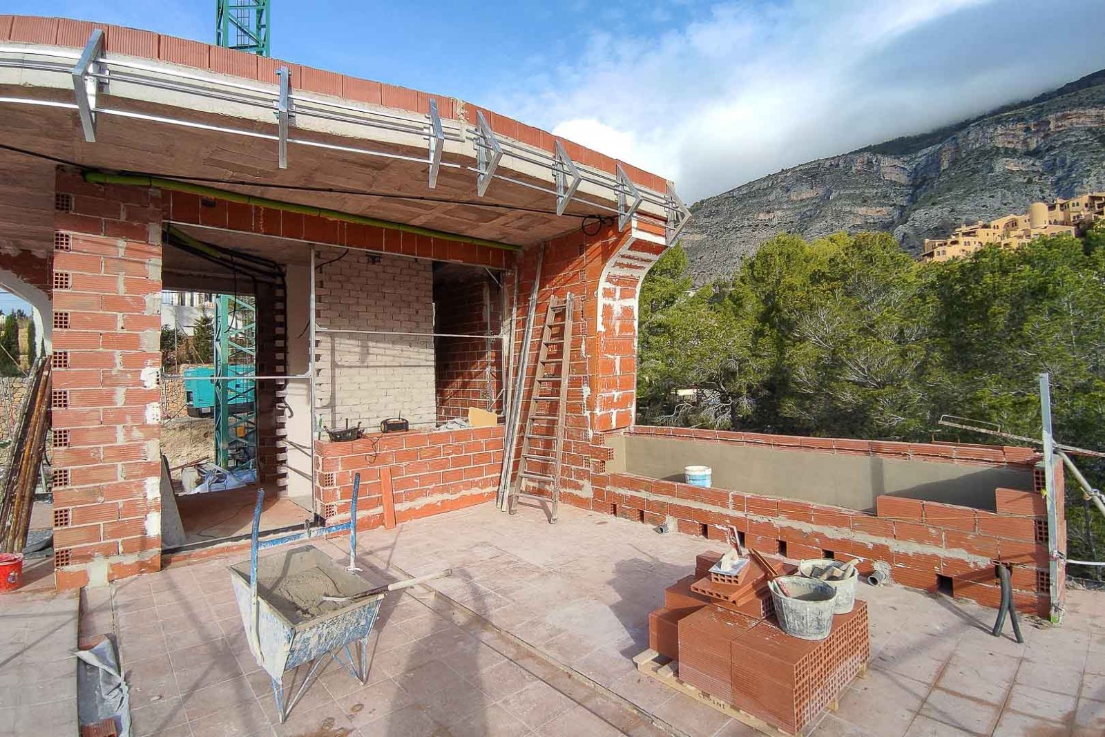 8263ALT Moderne Villa mit Meerblick im Bau zum Verkauf in Altea.