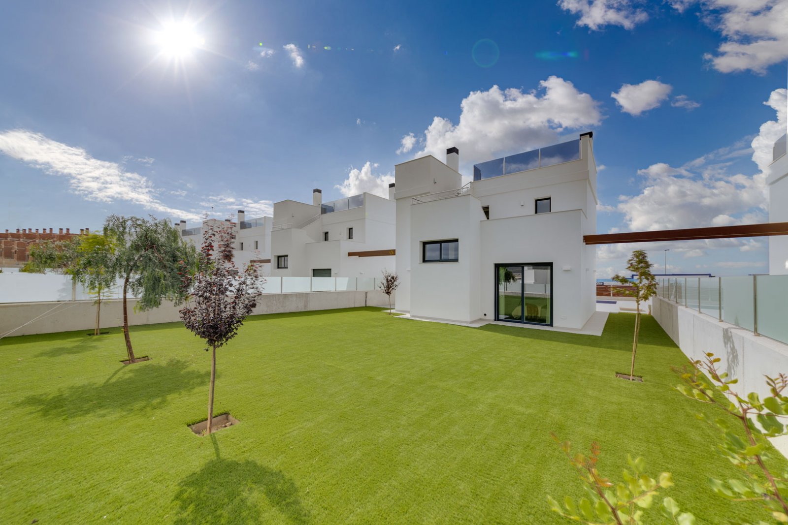 8277MUT Moderne Villa mit Meerblick zu verkaufen in der Nähe von El Campello.