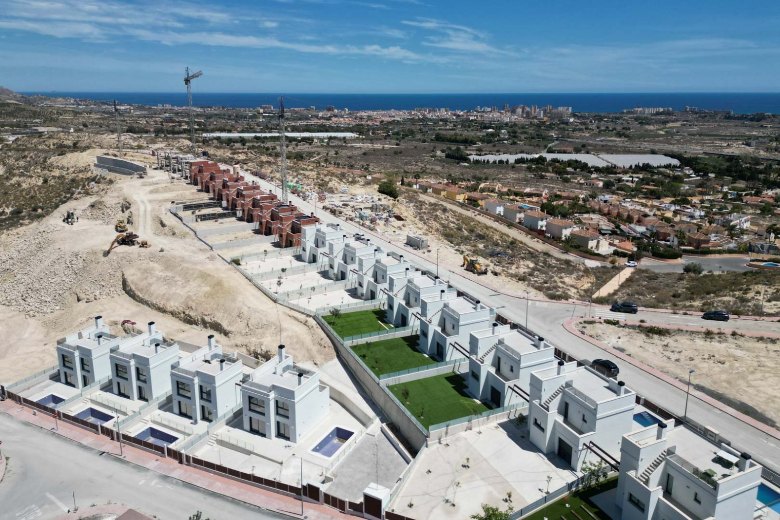 8277MUT Moderne Villa mit Meerblick zu verkaufen in der Nähe von El Campello.
