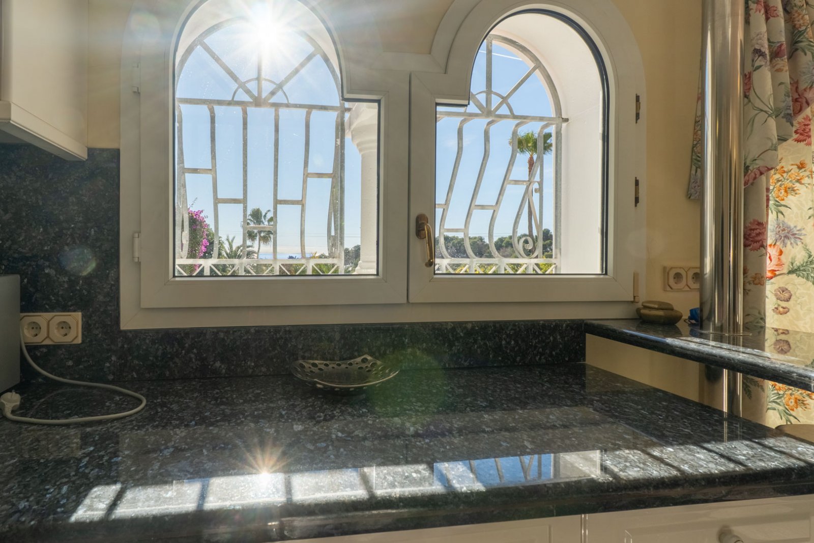 9006BEN Mediterrane Villa mit Panoramablick aufs Meer in Benissa zu verkaufen.