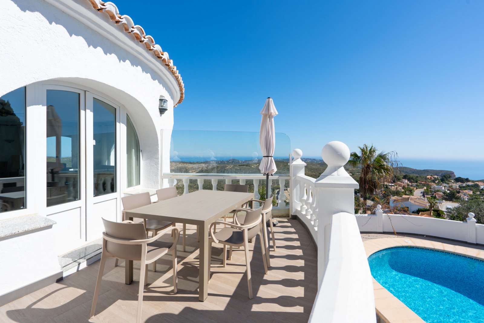 C4XY4635BELL Großzügige Villa mit Panoramablick aufs Meer zu verkaufen in Cumbre del Sol, Benitachell 