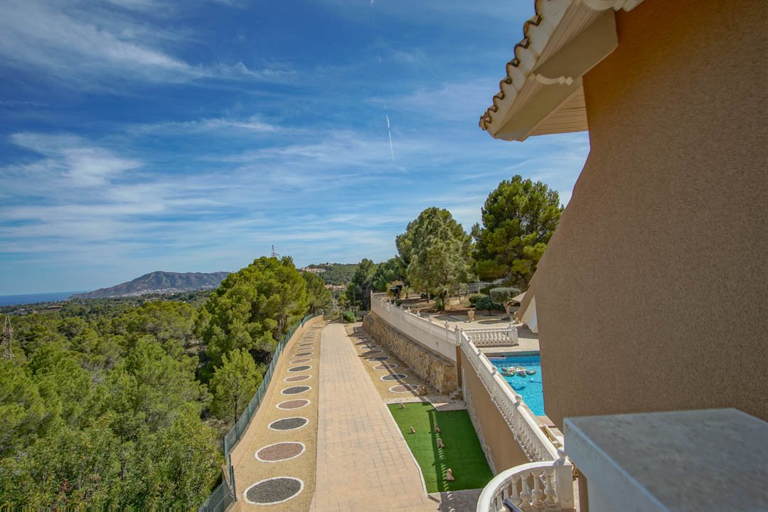 7058NUC Wunderschönes, großes, renoviertes mediterranes Landhaus in La Nucia zu verkaufen