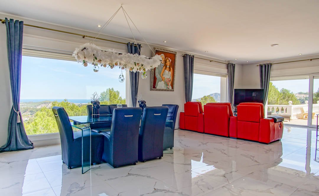 7058NUC Wunderschönes, großes, renoviertes mediterranes Landhaus in La Nucia zu verkaufen