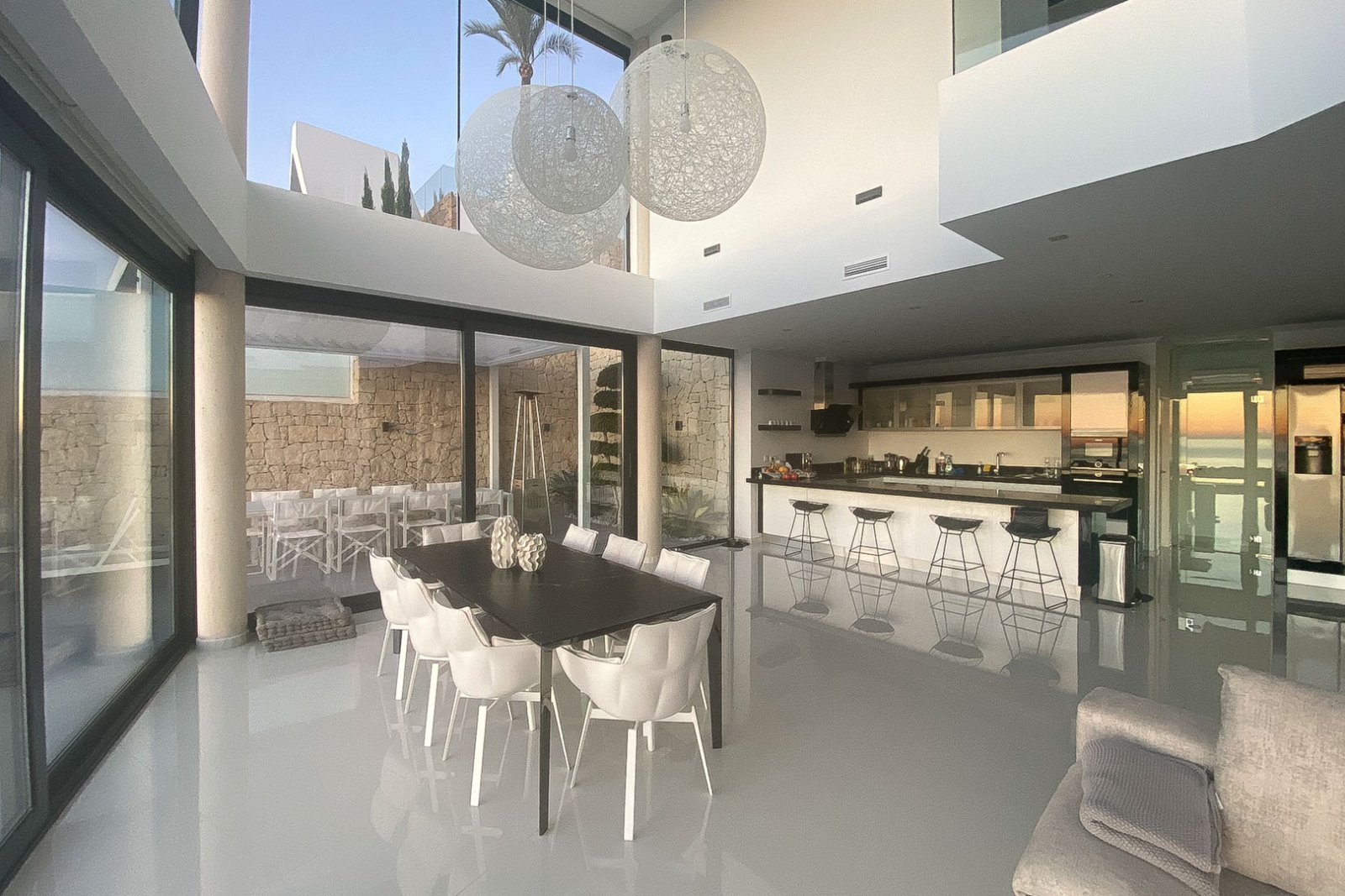 4442BEN Moderne Villa mit atemberaubendem Meerblick in Benissa zu verkaufen