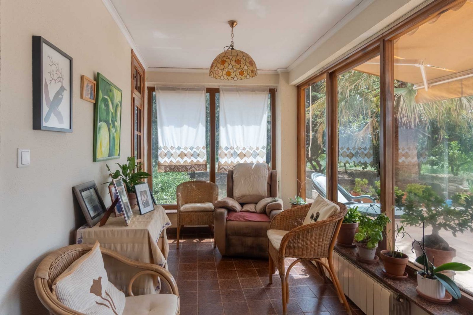 8290DEN Mediterrane Villa mit Pool, großem Grundstück, 550 m vom Strand entfernt und in der Nähe des Zentrums, zu verkaufen in Denia.