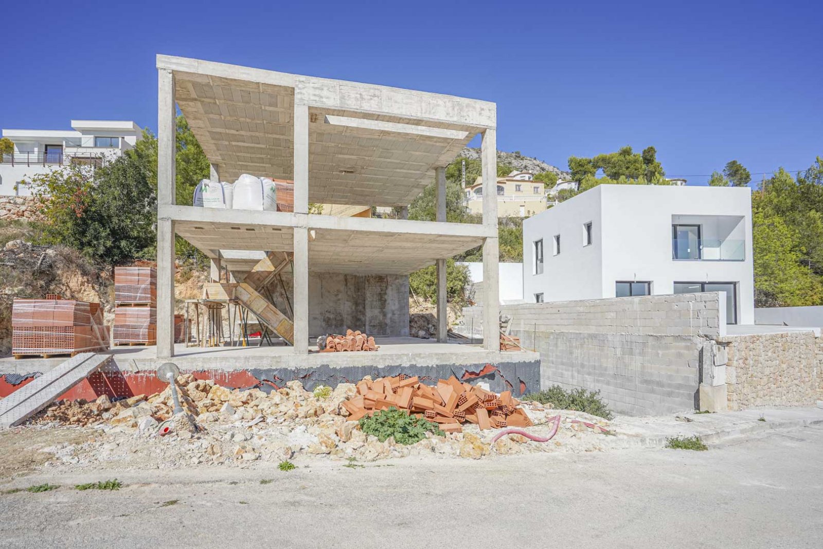 4357ALC Moderne Neubauvilla zum Verkauf in Alcalali