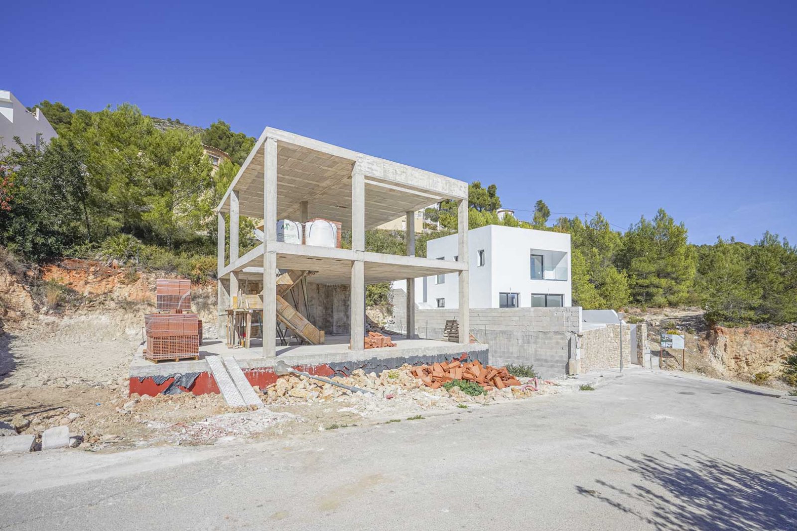 4357ALC Moderne Neubauvilla zum Verkauf in Alcalali
