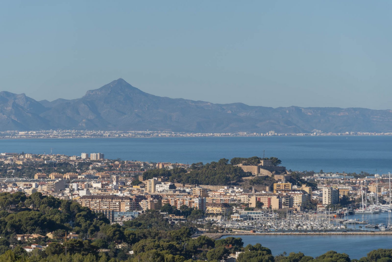 4426DEN Wohnung mit direktem Zugang zum Strand in Denia