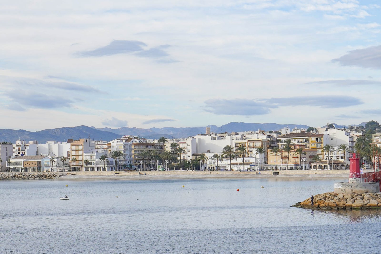 2091JAV Moderne Villa mit 4 Schlafzimmern und Meerblick in Javea
