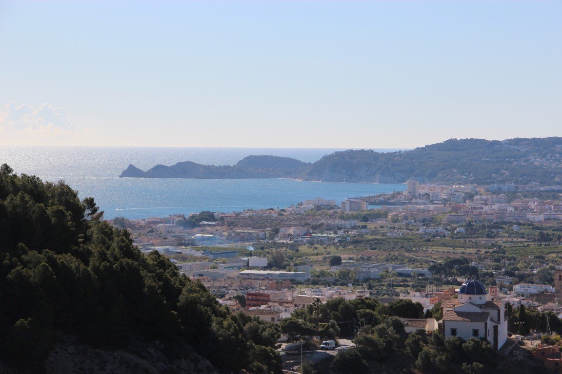 2091JAV Moderne Villa mit 4 Schlafzimmern und Meerblick in Javea