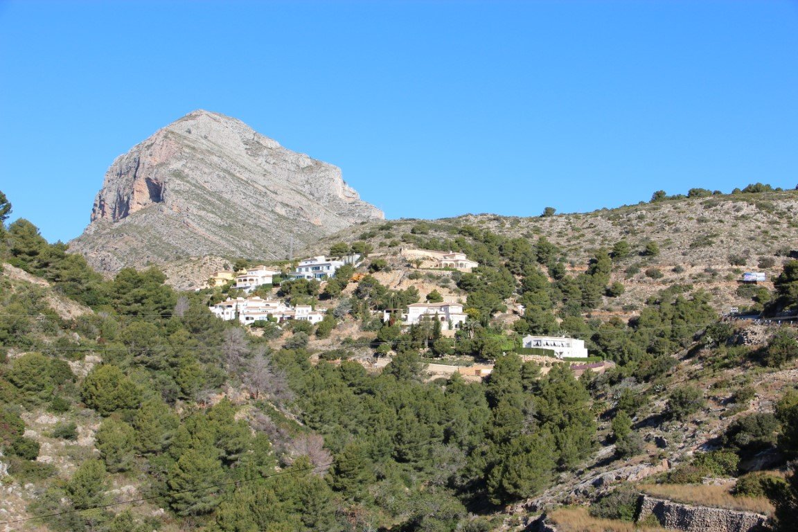 2091JAV Moderne Villa mit 4 Schlafzimmern und Meerblick in Javea