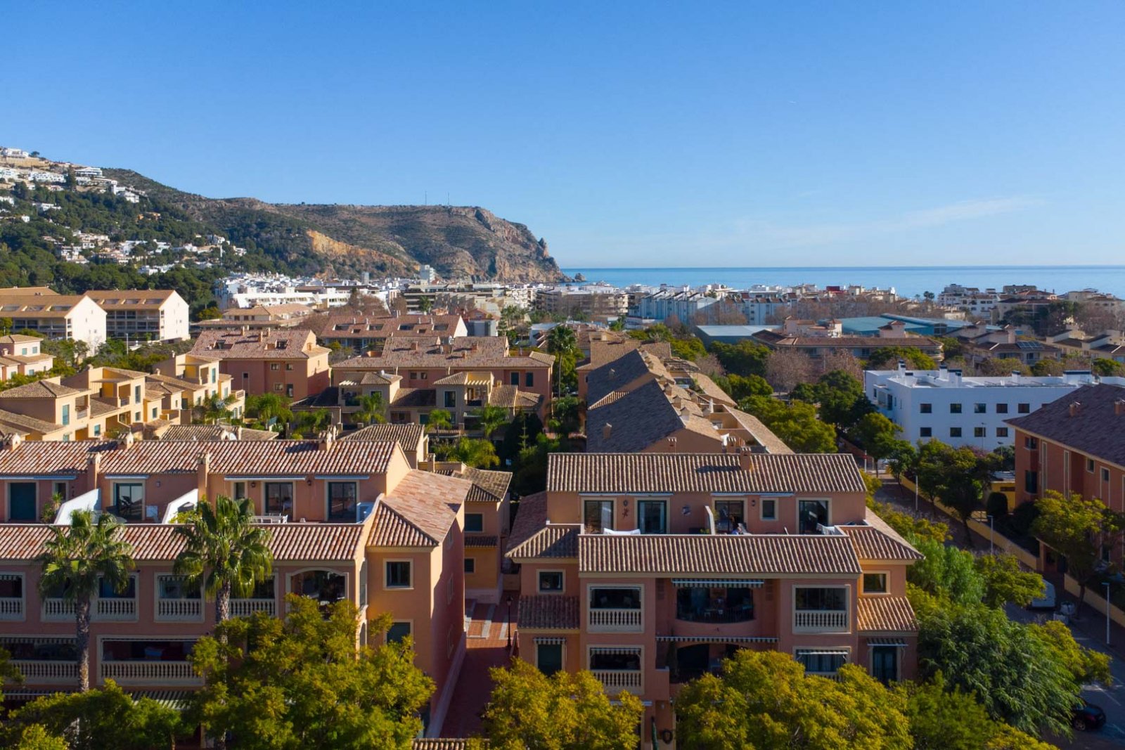 C4XY4619JAV Wohnung in einer Wohnanlage mit Swimmingpool im Hafen von Jávea zu verkaufen