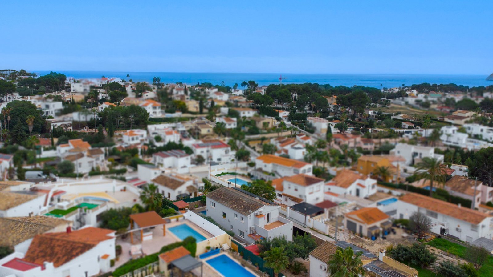 C3XY4620CAL Villa in Calpe zu verkaufen, nur wenige Gehminuten vom Strand entfernt. 