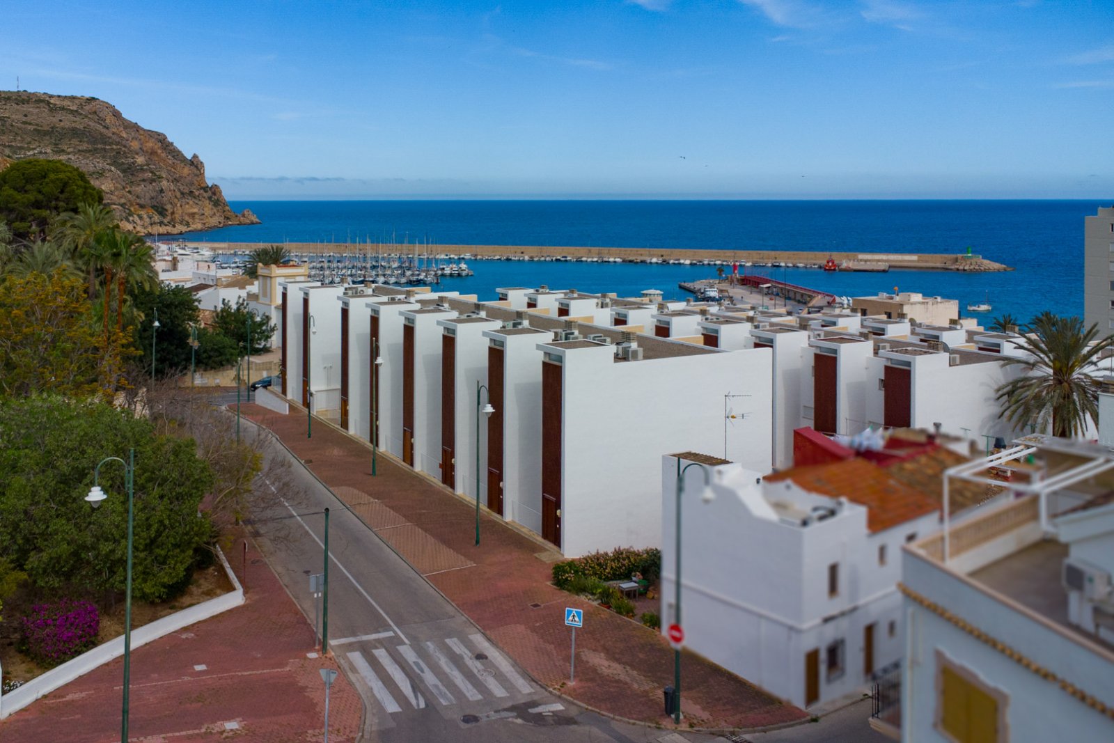 4642JAV Erdgeschosswohnung nur wenige Schritte vom Meer und dem Hafen von Jávea entfernt, mit Vermietungslizenz, zu verkaufen 