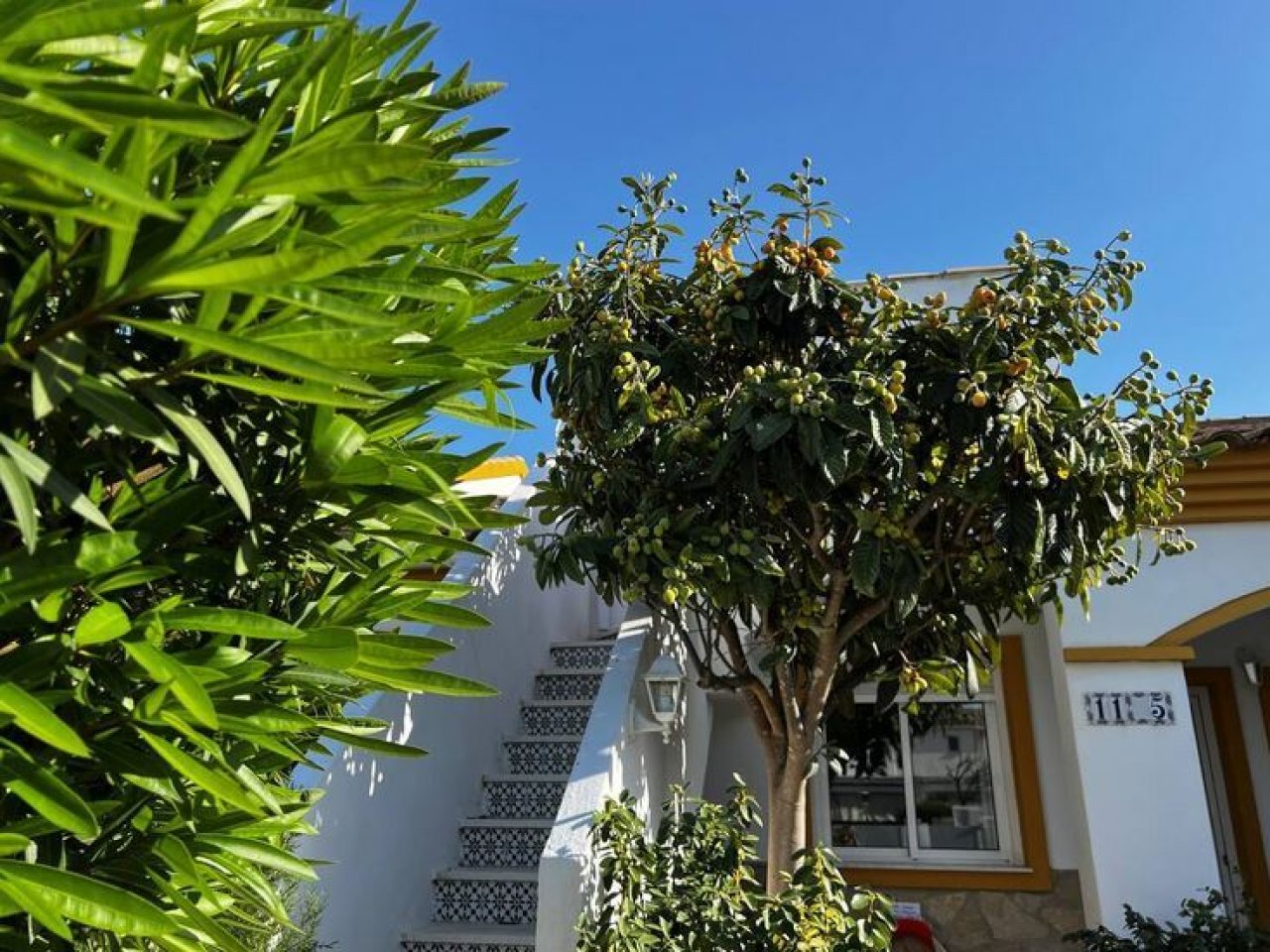 Treppe zur Wohnung im OG Treppe zur Wohnung im OG