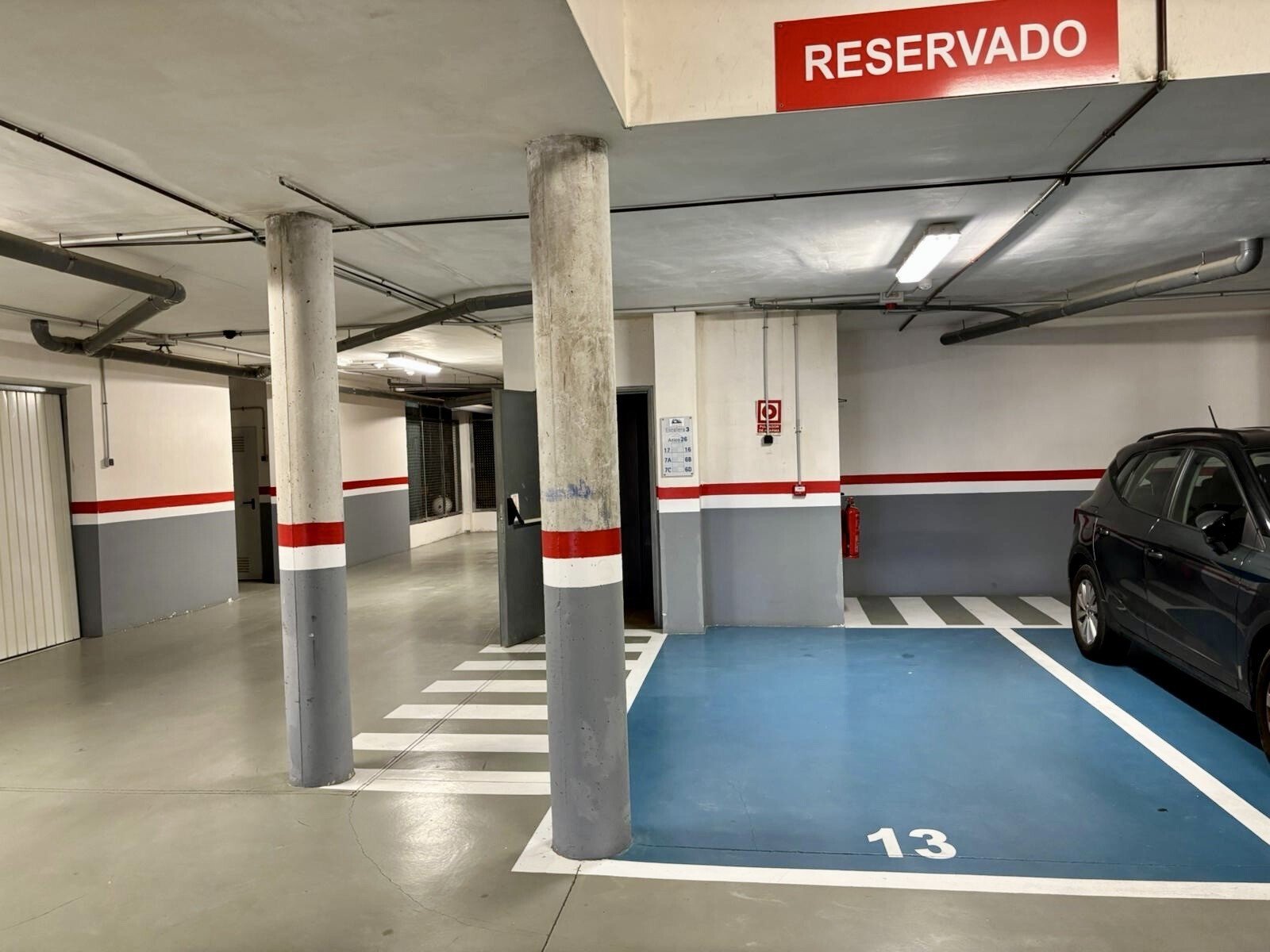 Tiefgaragenstellplatz Tiefgaragenstellplatz